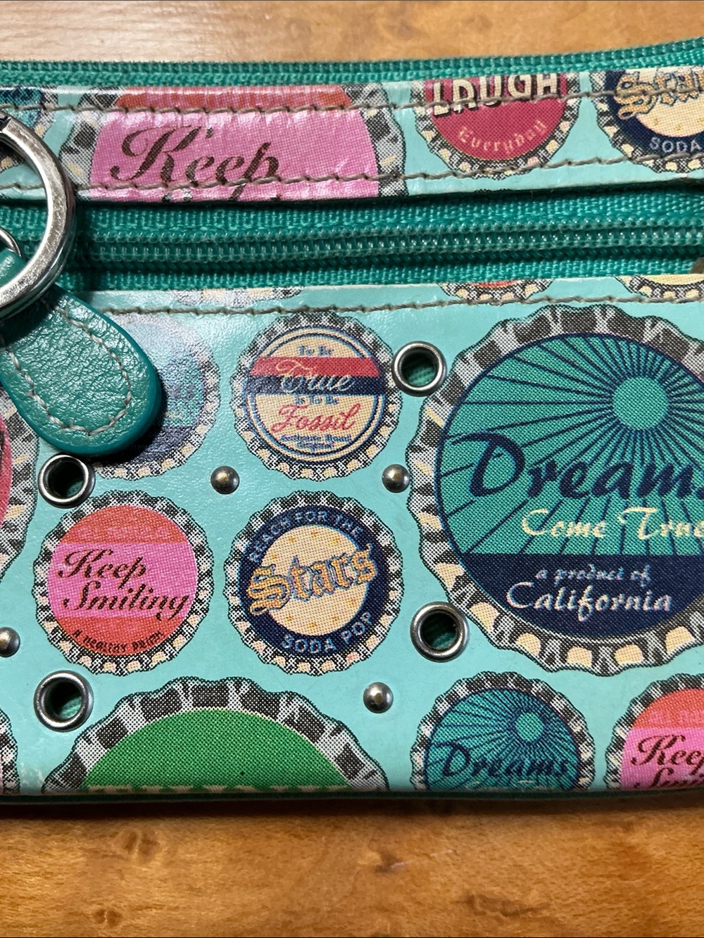 Fossil Vintage Bottlecap Change/Wallet/keychain - Picture 5 of 9